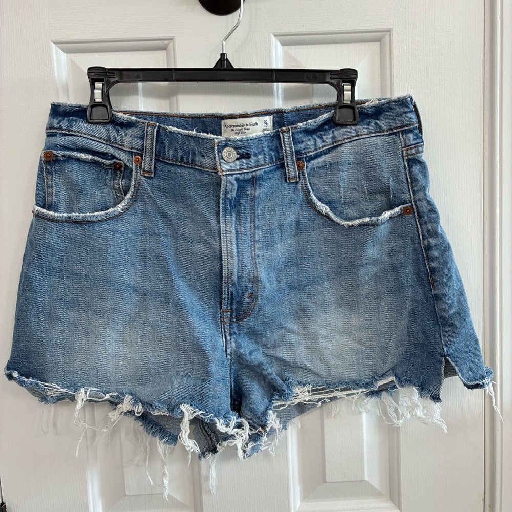 Ambercrombie & Fitch The Cutoff Short High Rise Size 30 Size 10